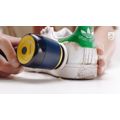 Un modo semplice per mantenere pulite le sneaker